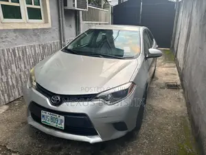 Toyota Corolla L 4dr Sedan (1.8L 4cyl 4A) 2014 Silver
