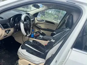 Mercedes-Benz GLE-Class 2016 White