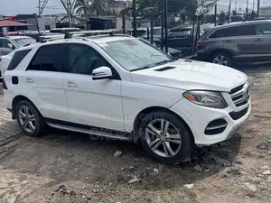 Mercedes-Benz GLE-Class 2016 White