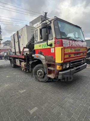 Hire a Hiab Truck for Heavy Lifting