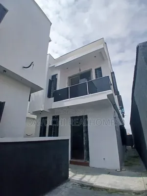 4bdrm Duplex in Chevron for sale
