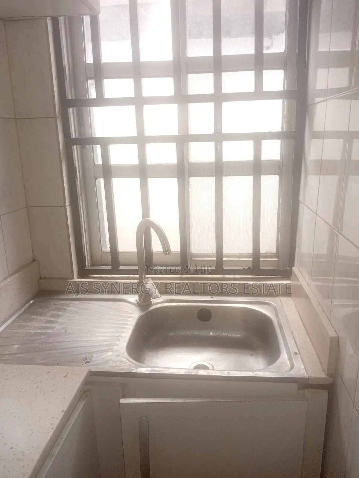 1bdrm Duplex in Lekki Phase 1 for rent