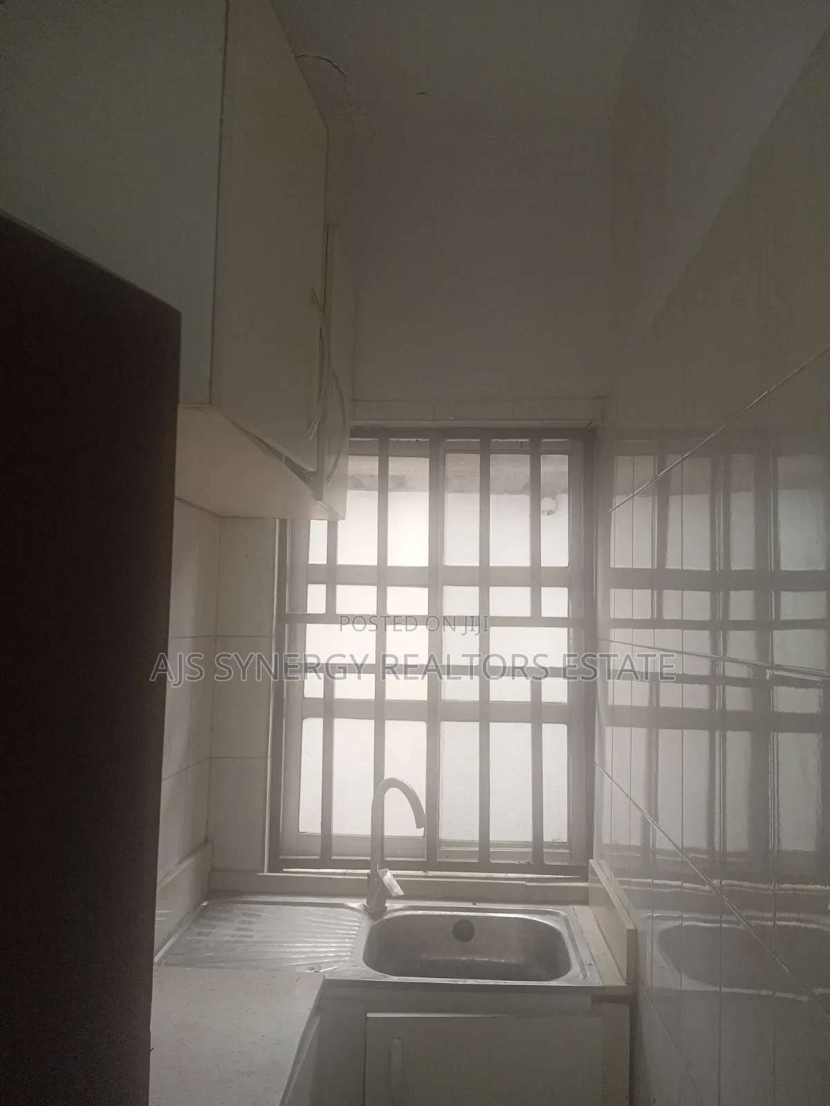 1bdrm Duplex in Lekki Phase 1 for rent