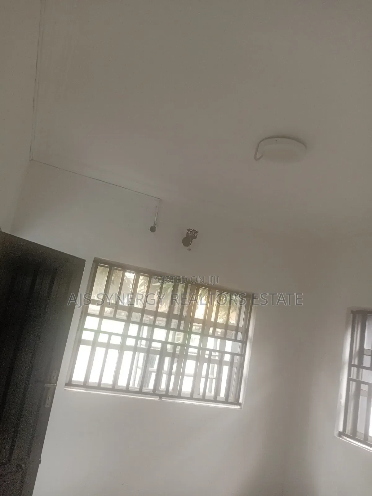 1bdrm Duplex in Lekki Phase 1 for rent