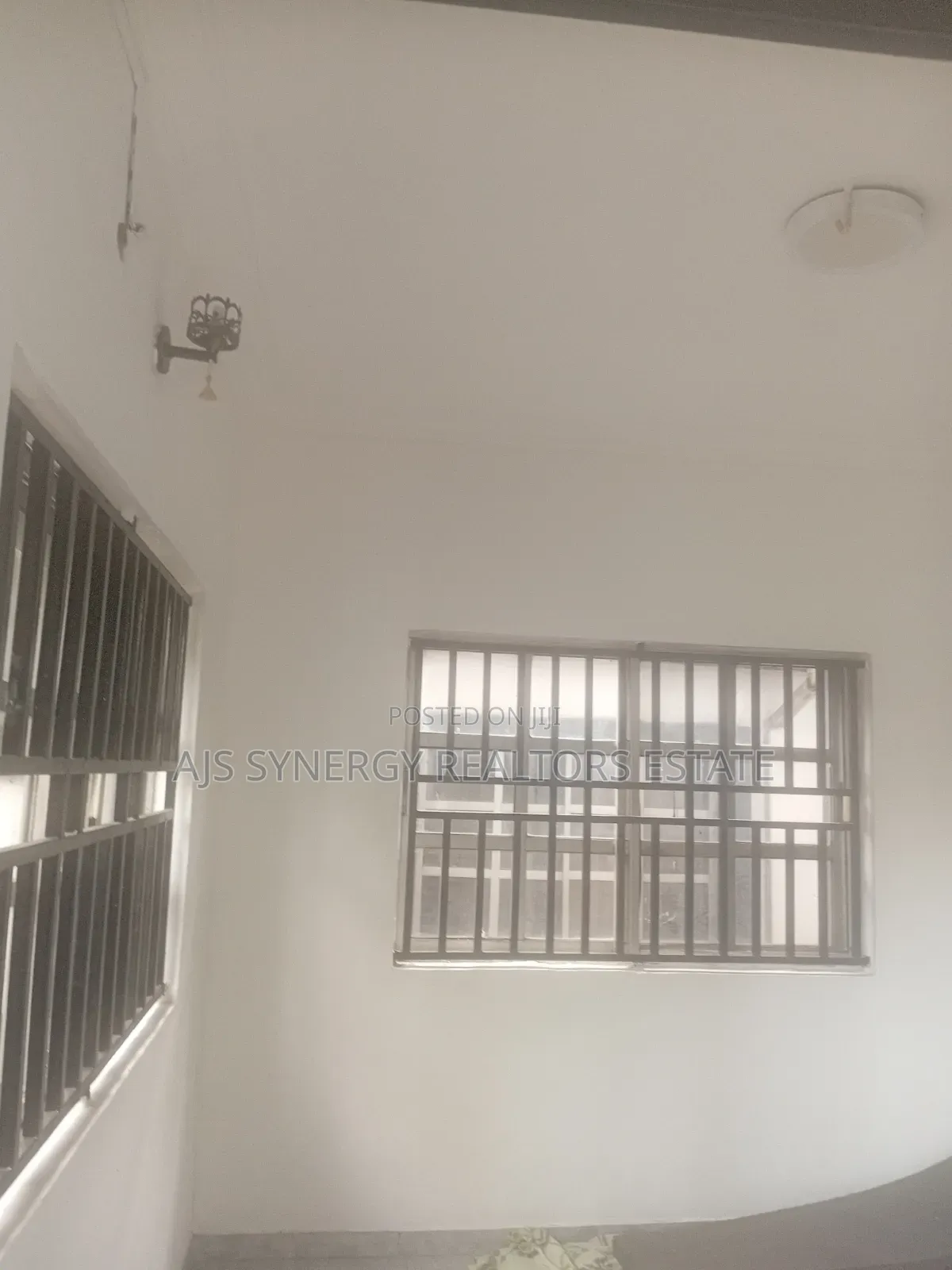 1bdrm Duplex in Lekki Phase 1 for rent