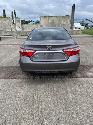Toyota Camry LE 4dr Sedan (2.5L 4cyl 6A) 2016 Brown