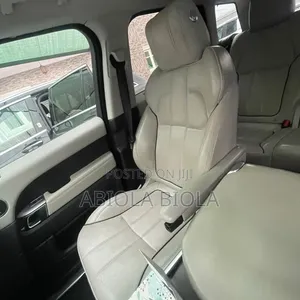 Land Rover Range Rover Sport SE Td6 4x4 (3.0L 6cyl 8A) 2016 Black