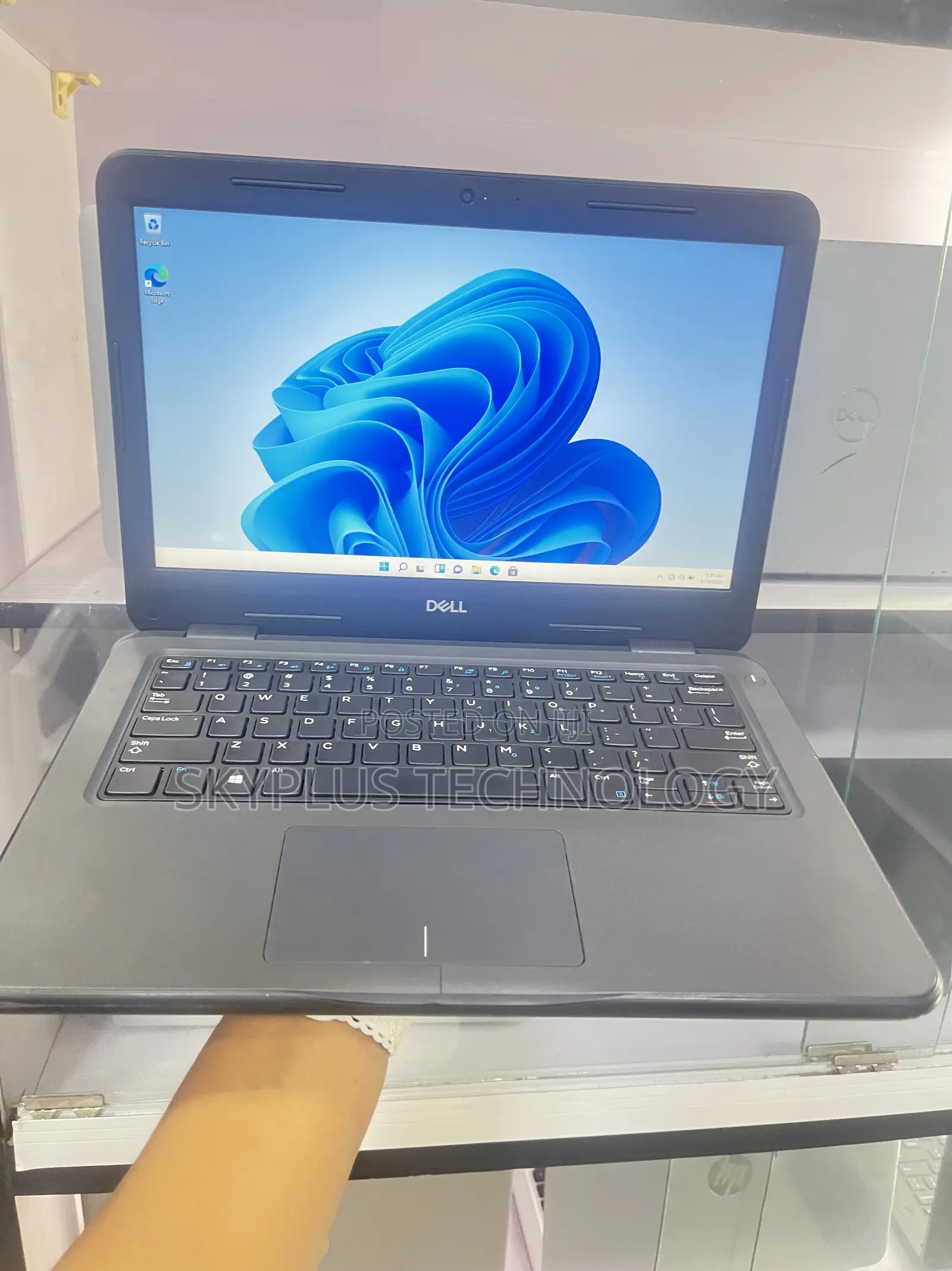 Laptop Dell Latitude 3310 8GB Intel Core i3 SSD 128GB
