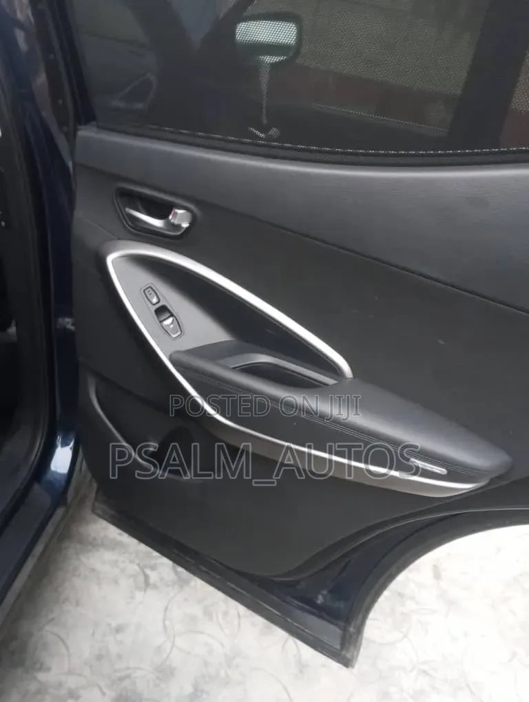 Hyundai Santa Fe 2018 Blue