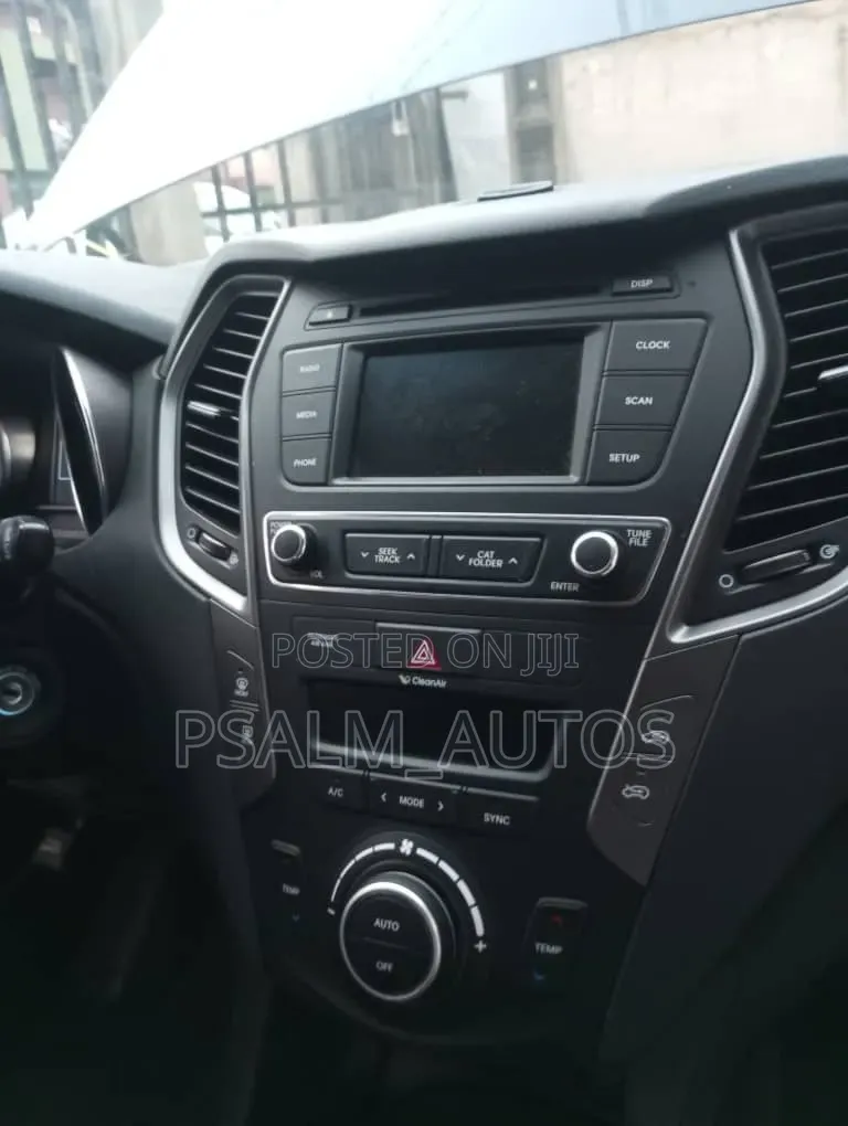 Hyundai Santa Fe 2018 Blue