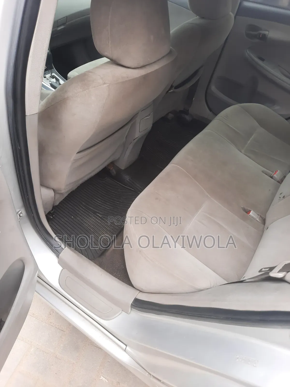 Toyota Corolla 2010 Silver