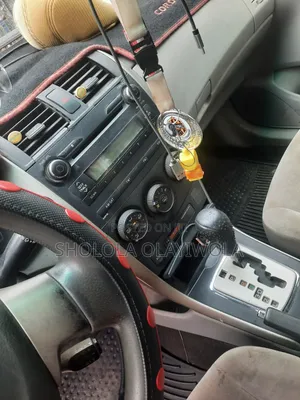 Toyota Corolla 2010 Silver