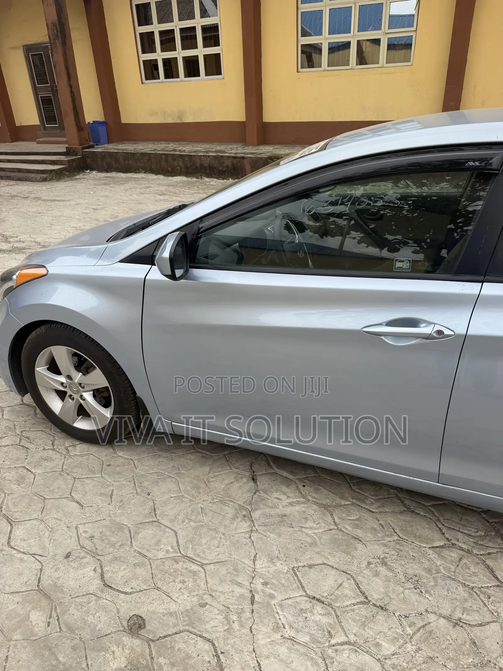 Hyundai Elantra GLS 2012 Blue
