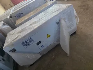 Heavy-Duty 15kva Perkins Diesel Soundproof Gen 2years Wty