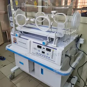 Infant Incubator With Drawer
