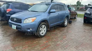 Toyota RAV4 2.4 2008 Blue