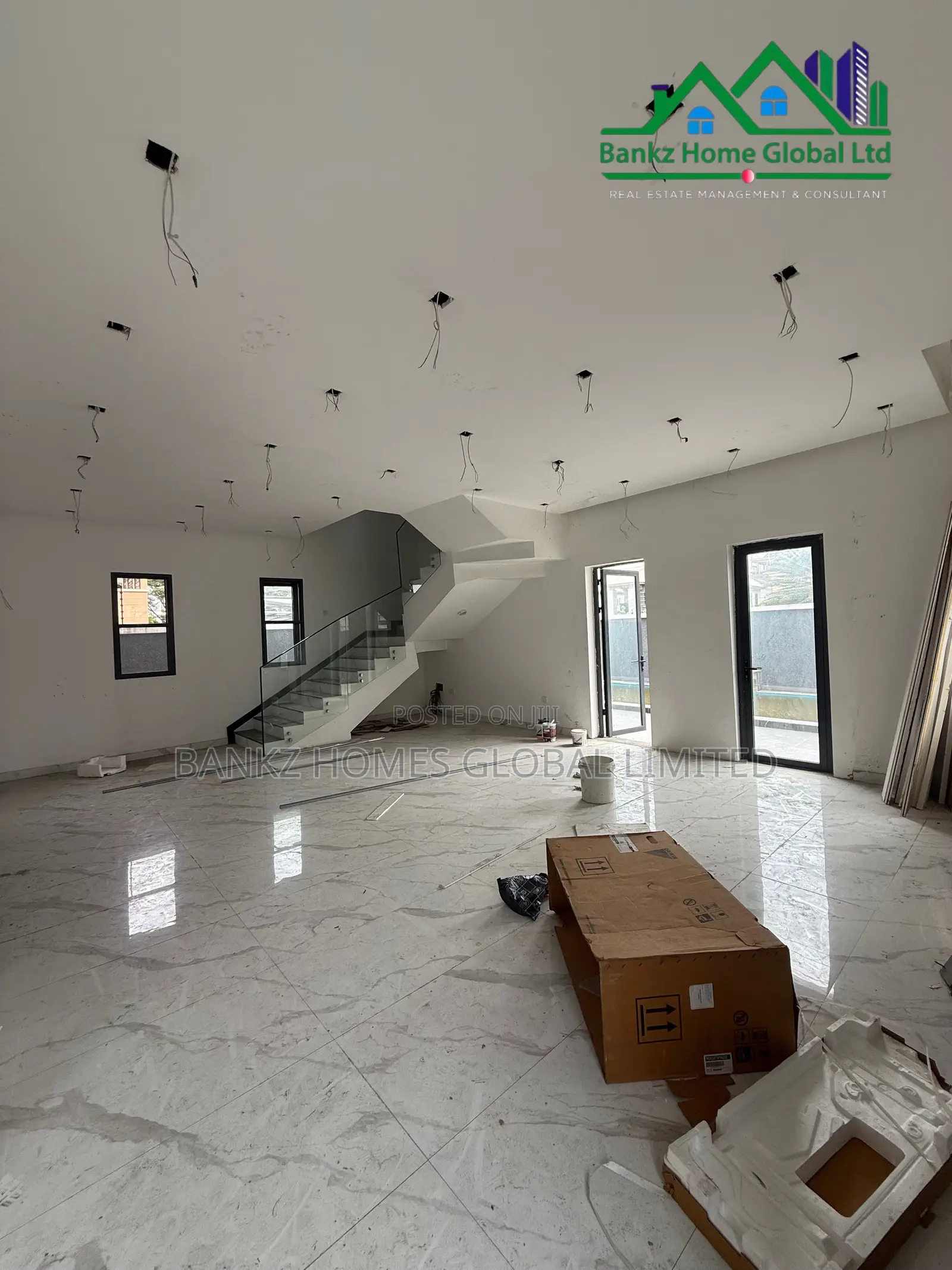 5bdrm Duplex in Lekki Phase 1 for rent