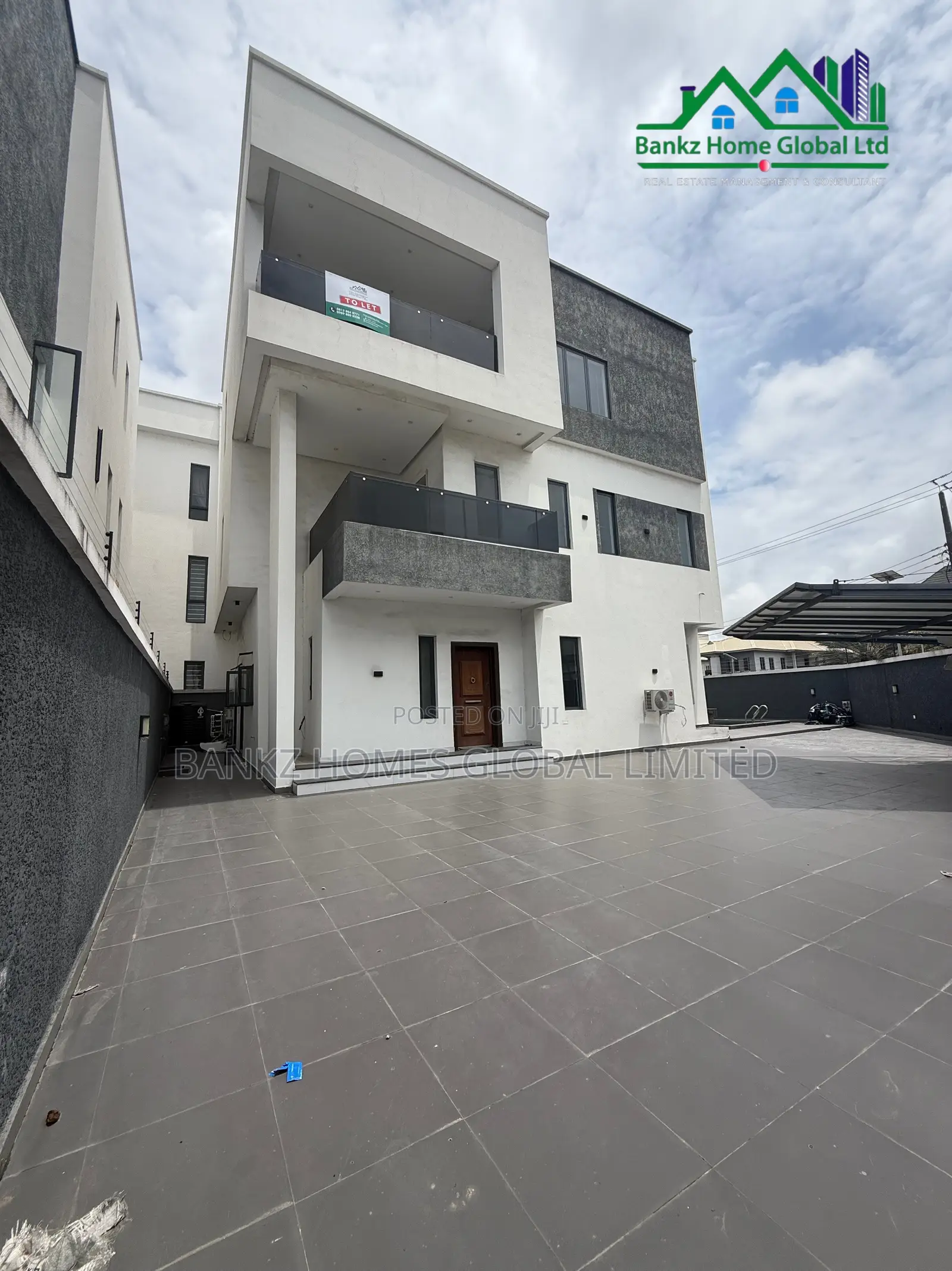 5bdrm Duplex in Lekki Phase 1 for rent