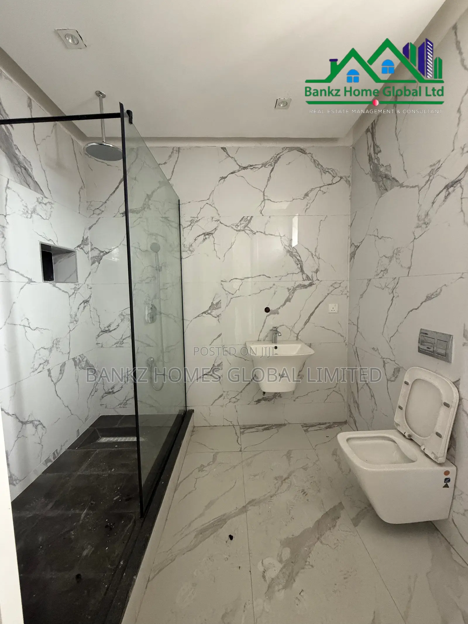 5bdrm Duplex in Lekki Phase 1 for rent