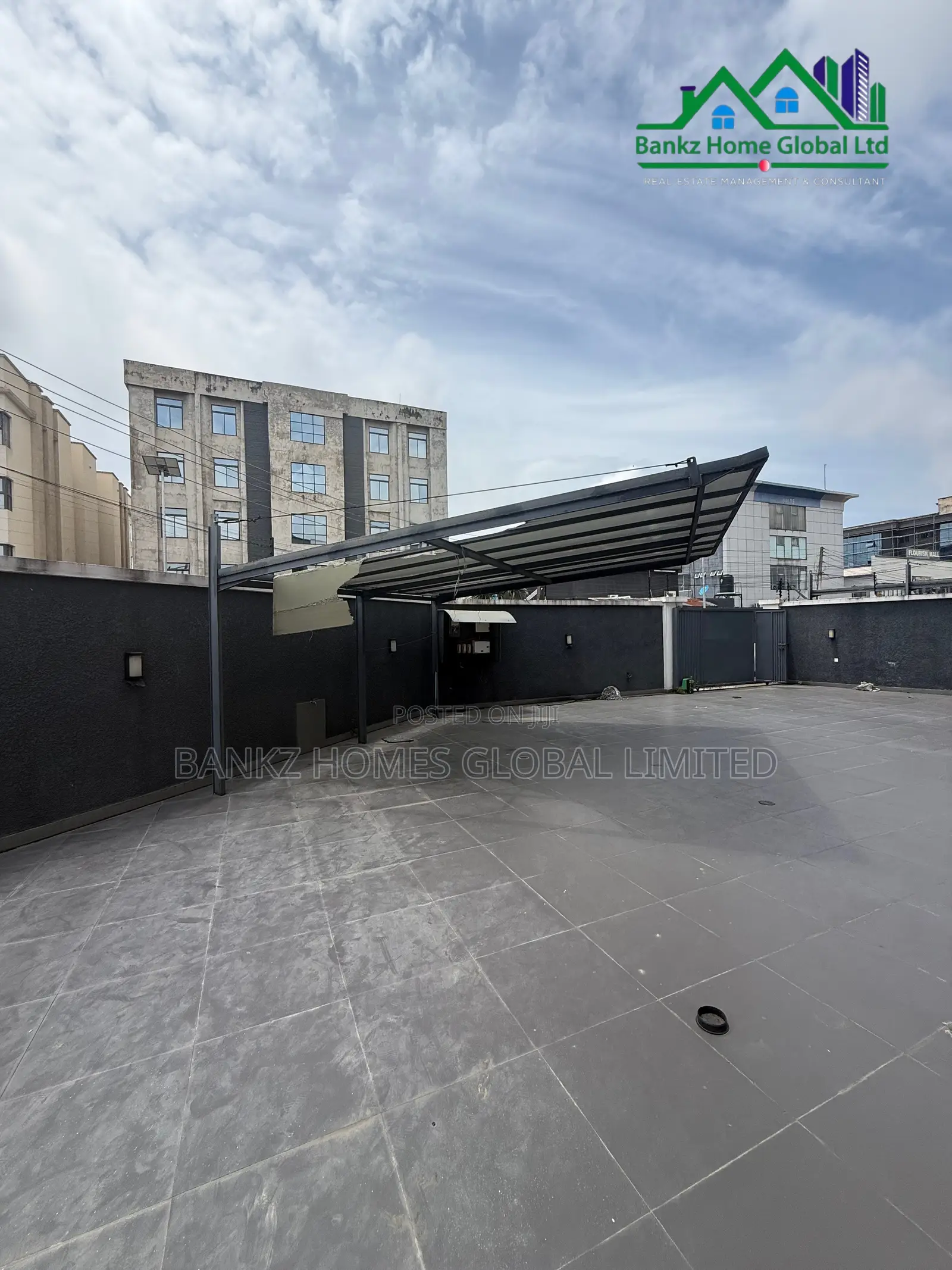 5bdrm Duplex in Lekki Phase 1 for rent