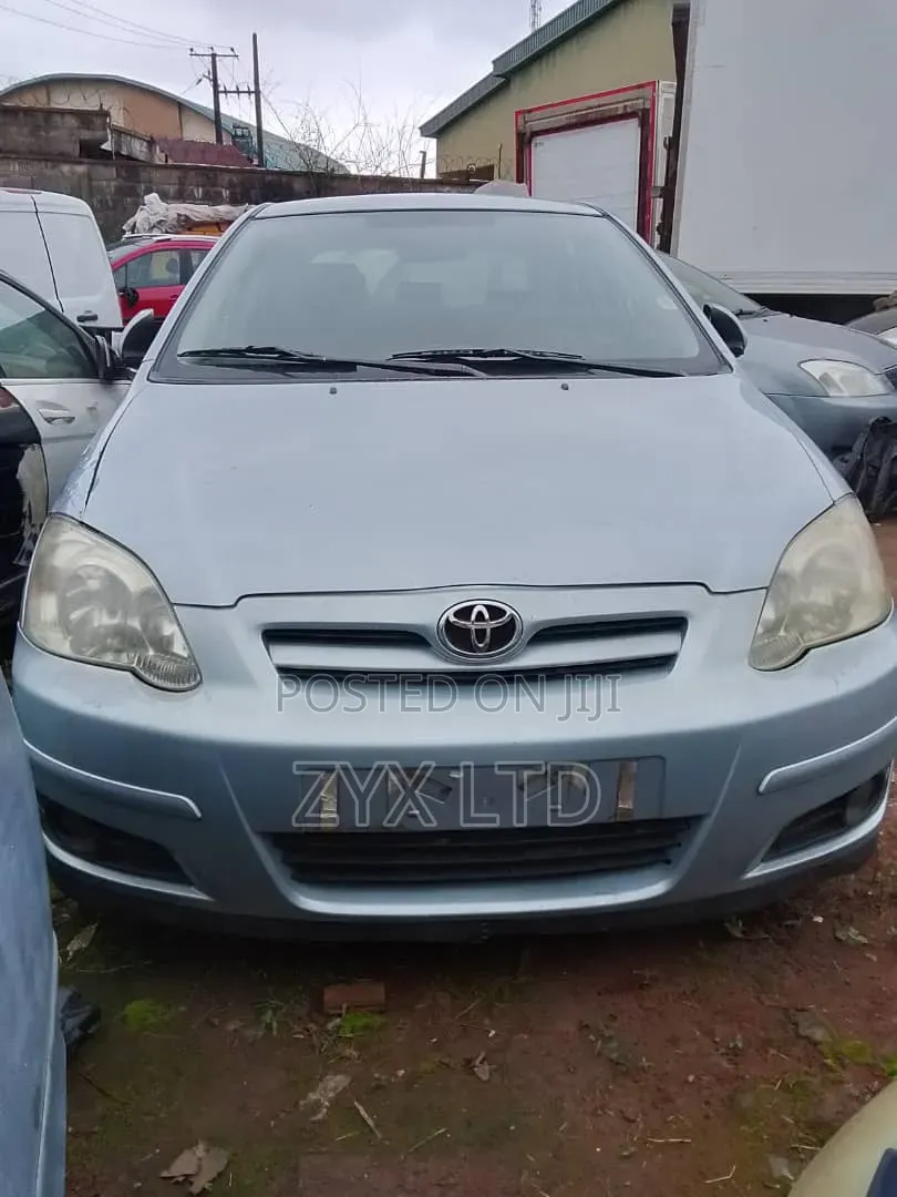 Toyota Corolla 2005