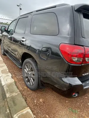 Toyota Sequoia Limited 4dr SUV 4WD (5.7L 8cyl 6A) 2008 Black