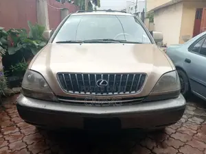 Lexus RX 2000 Gold