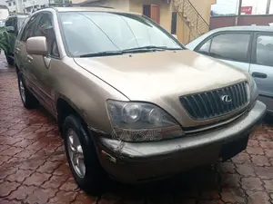 Lexus RX 2000 Gold