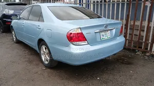 Toyota Camry LE 4dr Sedan (2.4L 4cyl 5A) 2006 Blue