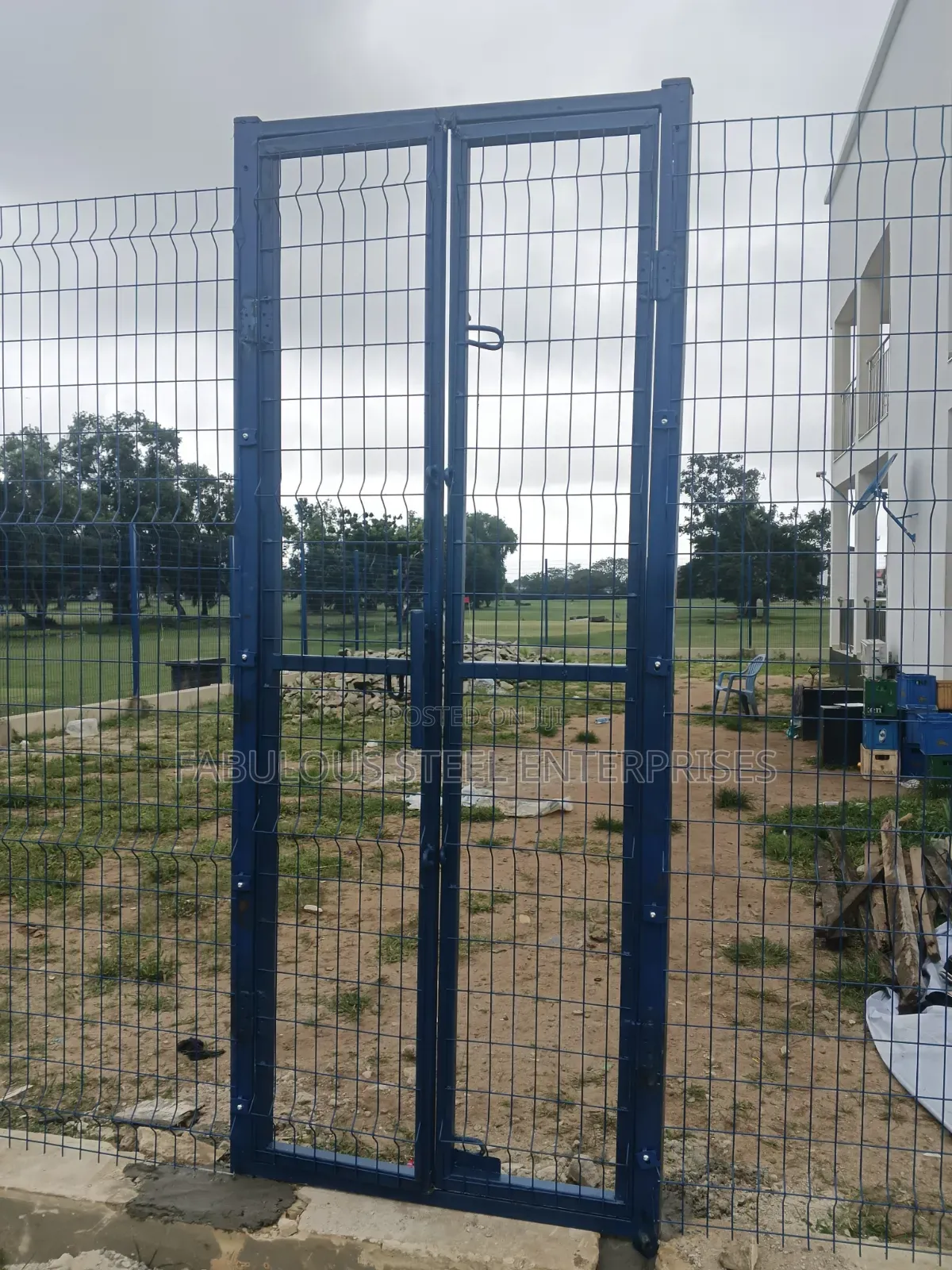 2 X 4 Wire Mesh 8ft Height by 9ft Length