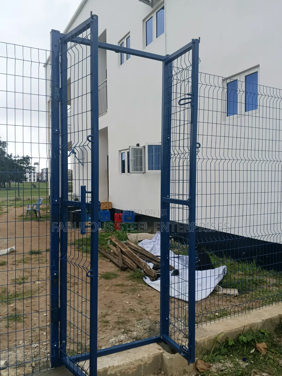 2 X 4 Wire Mesh 8ft Height by 9ft Length