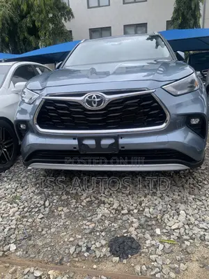 Toyota Highlander XLE FWD 2023 Blue