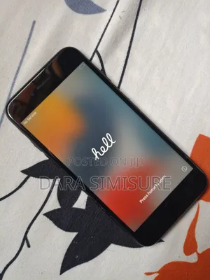 Apple iPhone 7 32 GB Black