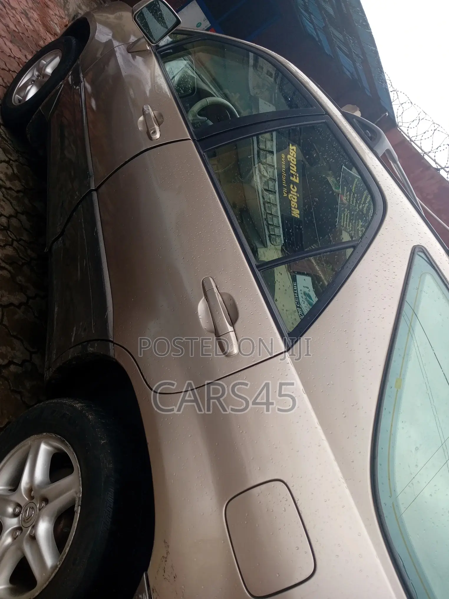 Lexus RX 2000 Gold