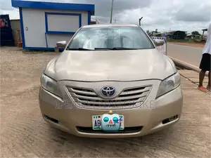 Toyota Camry LE 4dr Sedan (2.4L 4cyl 5A) 2007 Gold