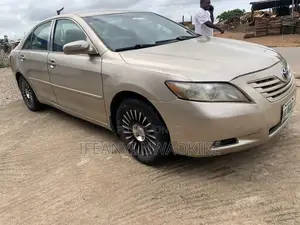 Toyota Camry LE 4dr Sedan (2.4L 4cyl 5A) 2007 Gold