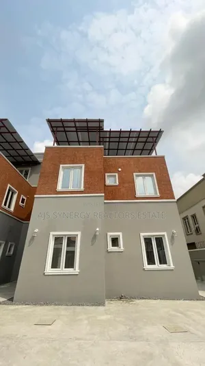 2bdrm Duplex in Lekki Phase 1 for sale