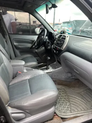 Toyota RAV4 Automatic 2003 Black