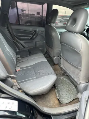 Toyota RAV4 Automatic 2003 Black
