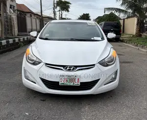 Hyundai Elantra Sport 4dr Sedan (2.0L 4cyl 6A) 2015 White
