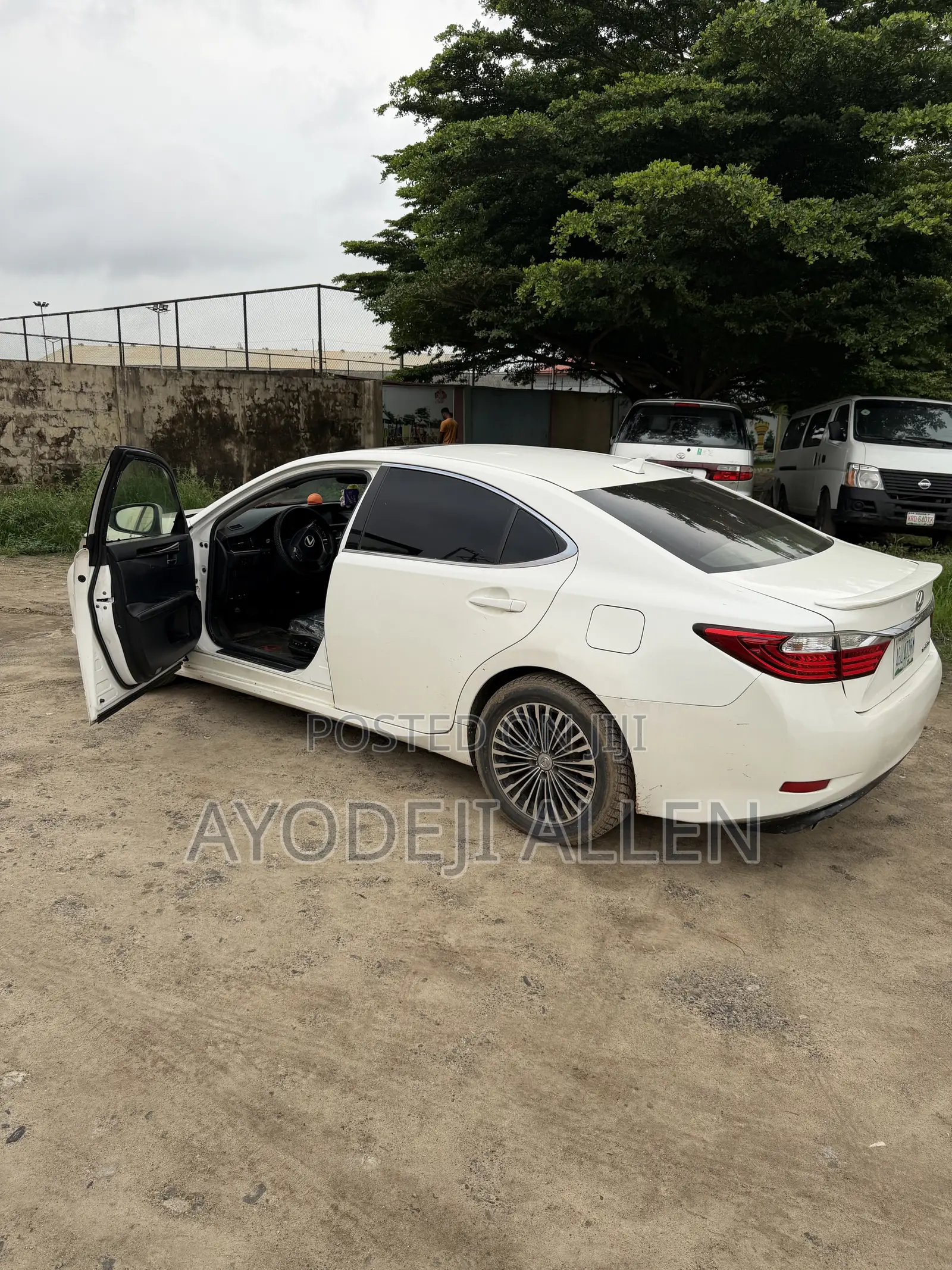 Lexus ES 2013 White