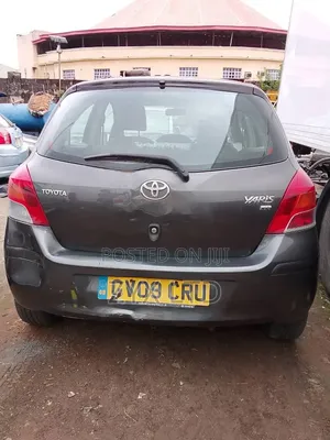 Toyota Yaris 2009 Gray