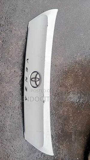 Booth Crum for Toyota Venza 2010 to 2015