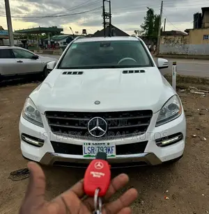 Mercedes-Benz M Class 2015 White
