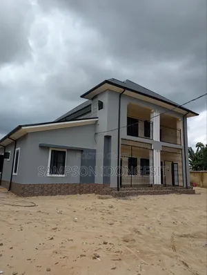 4bdrm Duplex in Akpasak, Uyo for sale
