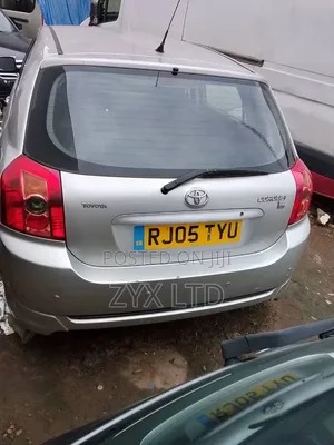 Toyota Corolla 2004 Silver