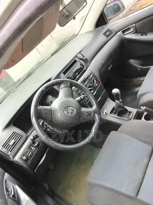 Toyota Corolla 2004 Silver