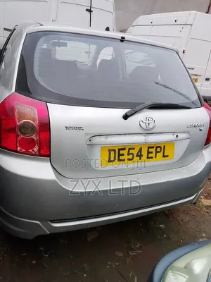 Toyota Corolla 2004 Silver