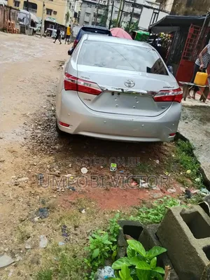 Toyota Corolla 2015 Silver
