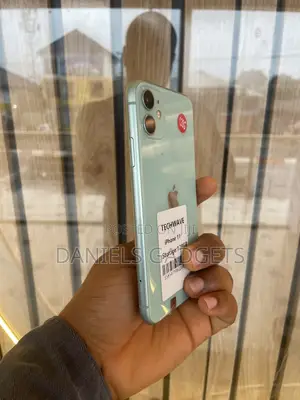 Apple iPhone 11 128 GB Green